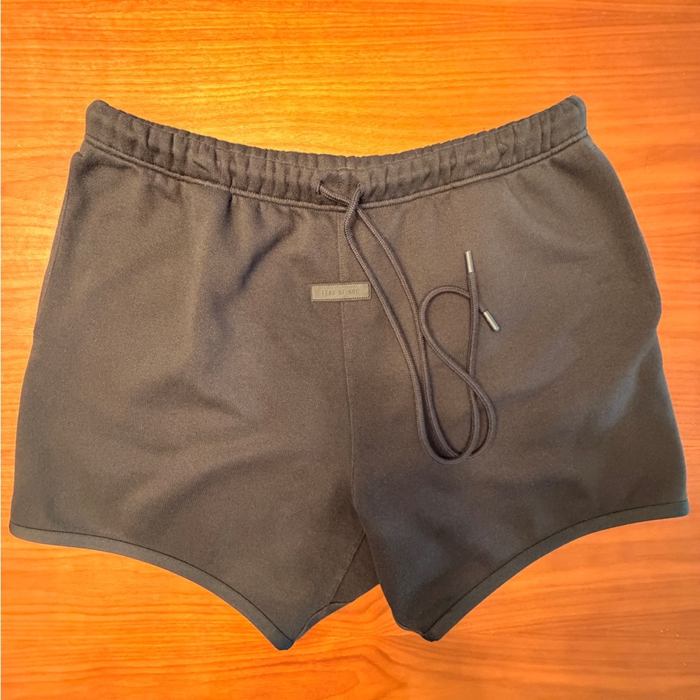 FEAR OF GOD ESSENTIALS - Picture 3 of 7